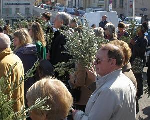 xLA CRIEE MARSEILLE 2012 04 01  (15) des epines de La Criee aux Rameaux de Saint-Victor